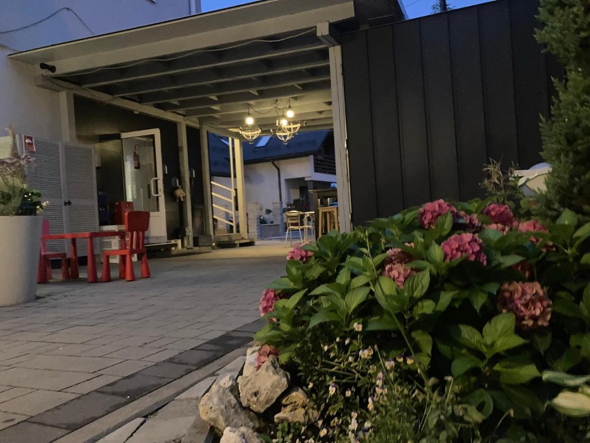 Bed&Breakfast Mikunda Chrzanow Bagian luar foto